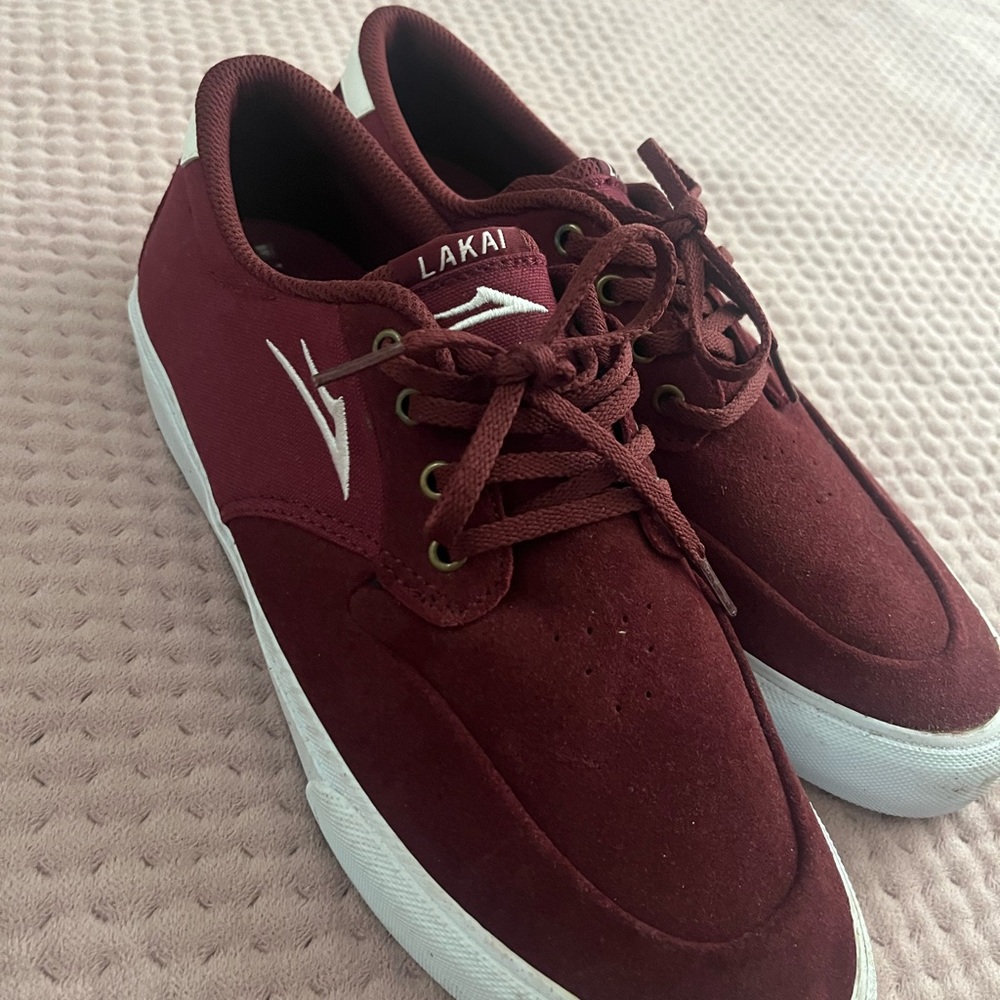 Men's Burgundy Sneakers